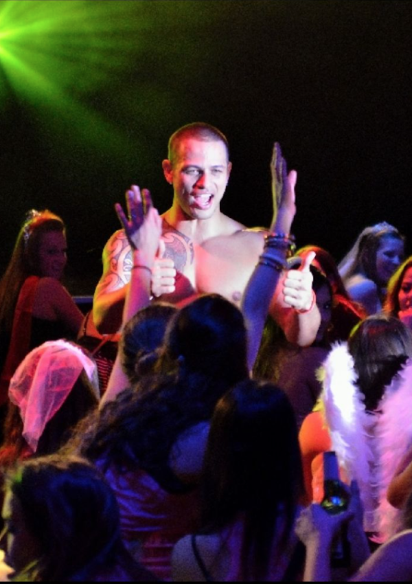 big bear male strippers